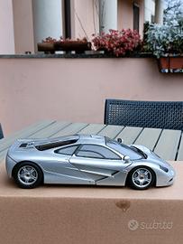 McLaren F1 1/18 minichamps - ut models