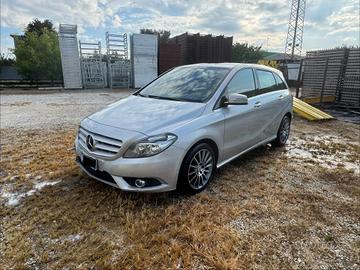 Mercedes-benz B 180 CDI BlueEFFICIENCY Premium
