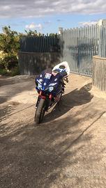 Yamaha r1