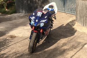 Yamaha r1
