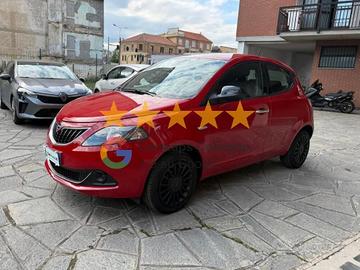 Lancia Ypsilon 1.2 69 CV 5 porte GPL Silver