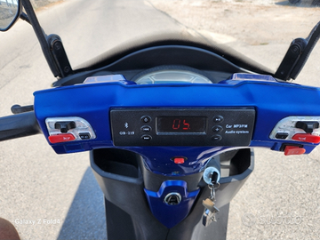 Scouter a 3 ruote per anziani/disabili