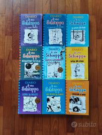 Lotto 9 libri Diario di Una Schiappa + Portachiavi