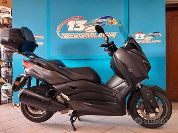 YAMAHA X-MAX 300
