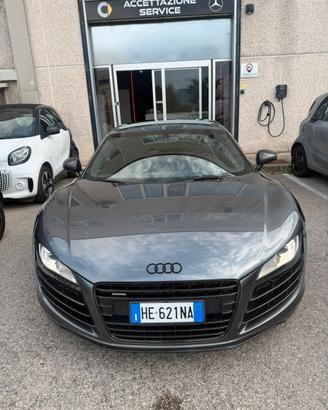 Audi R8 4.2 Carbon