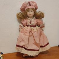 Bambola di porcellana 