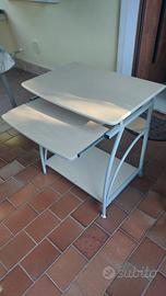 tavolino per computer