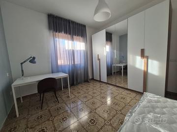 Stanza singola zona Ospedaliera solo donne