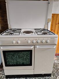 cucina a gas 4 fuochi 