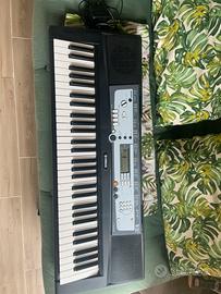 Tastiera Yamaha PSR - E213 61 tasti