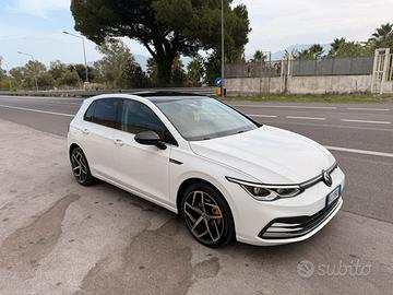 Volkswagen Golf 8 TGI Style - 2020
