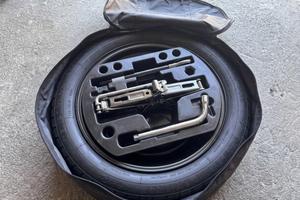 Kit Completo di Scorta con Cric, Chiave e Sacca