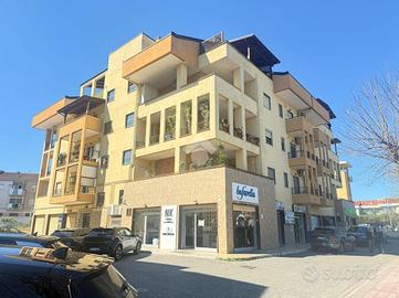 3 LOCALI A CORIGLIANO-ROSSANO