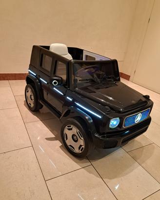 Auto elettrica per bambini Mercedes G-class
