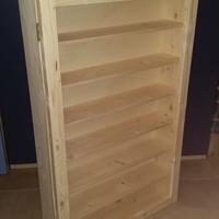 Bacheca in legno di abete con anta in plexiglass