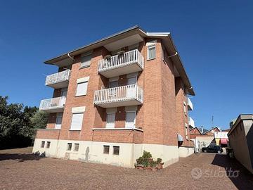 Appartamento di 133 m² con 4 locali e box auto a B
