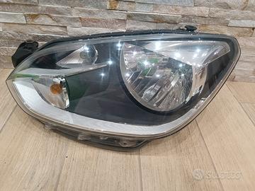 Faro Volkswagen Up 