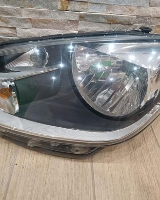 Faro Volkswagen Up 