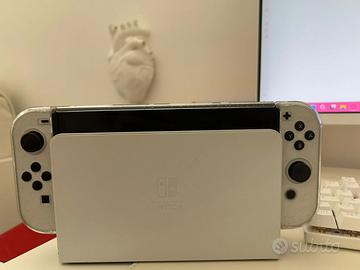 Console Nintendo Switch – modello OLED, Bianco