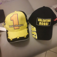 Berretti e maglie originali