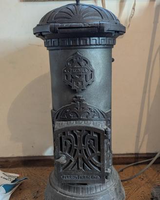 stufa in ghisa stile antico  liberty 