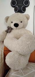 Orso grande bianco