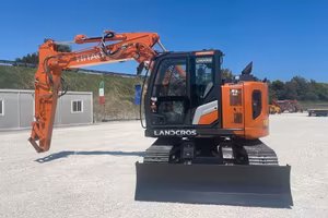 ESCAVATORE CINGOLATO HITACHI ZX 135 US-7B