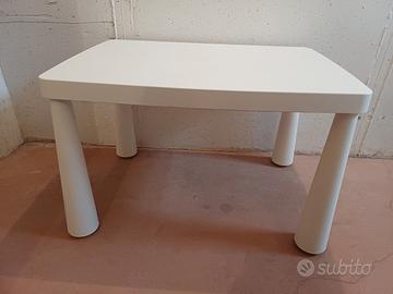 tavolino ikea bambini + sgabellini