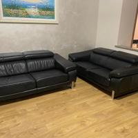 Coppia divani in pelle nera moderna  (2 posti)