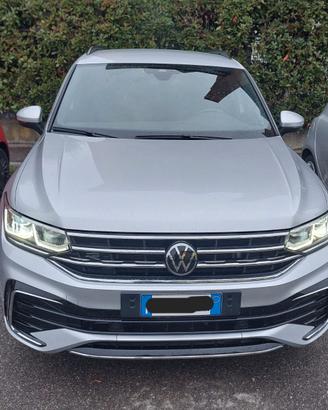 Volkswagen Tiguan R-Line 4 Motion co gancio traino