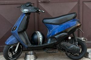 piaggio zip