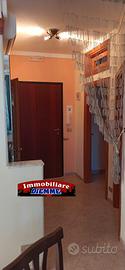 Appartamento ammobiliato con terrazzo