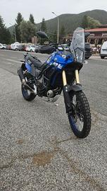 Yamaha Tenere 700 del 2022 con accessori