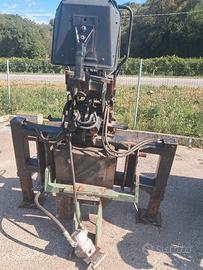 Retroscavatore per trattore