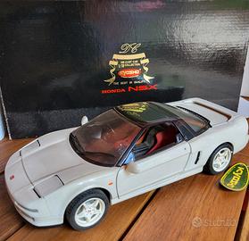 KYOSHO 7001-9800 HONDA NSX WHITE 1:18