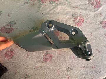 Supporto per pedana destro voge 525 dsx