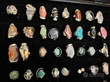 ANELLI CON PIETRE DURE