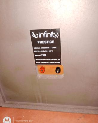 casse Infinity Prestige a 3 vie, woofer 30 cm.
