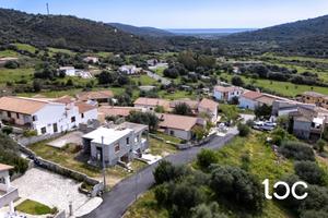 Villette al grezzo con vista panoramica sul mare