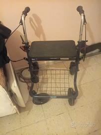 Deambulatore con cestino pe la spesa