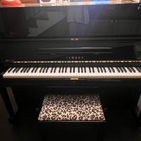 Pianoforte verticale Yamaha