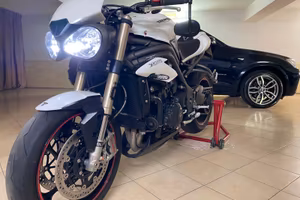 Triumph Speed triple s 1050