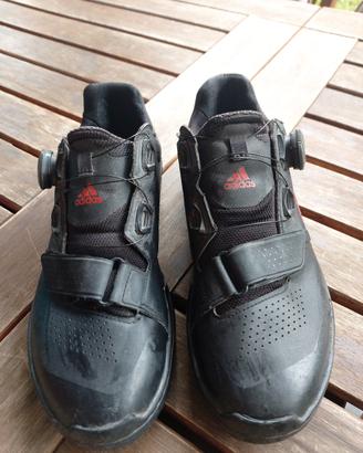 Fahrradschuhe five ten (adidas)