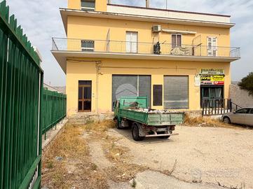 2 LOCALI A MANFREDONIA