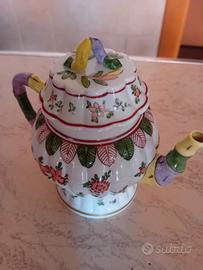 Teiera fi Dresda primi 900