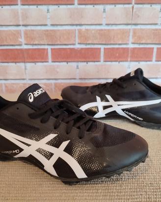 Scarpe chiodata atletica