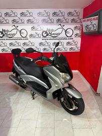 Yamaha X-Max 250