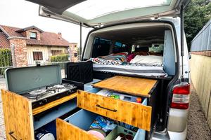 mobili van Volkswagen Caravelle/Multivan