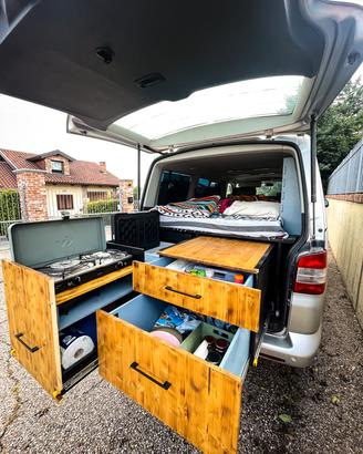 mobili van Volkswagen Caravelle/Multivan