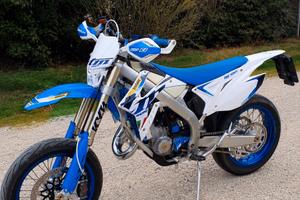 TM 125 Fi